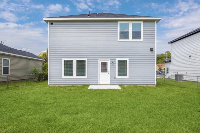 114 S Rose St, Texas City, TX 77591