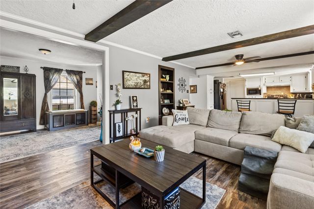 506 River Oaks Drive, Huntsville, TX 77340