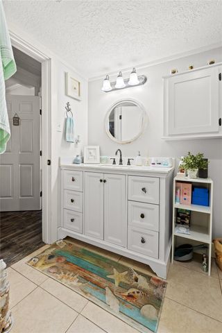 506 River Oaks Drive, Huntsville, TX 77340