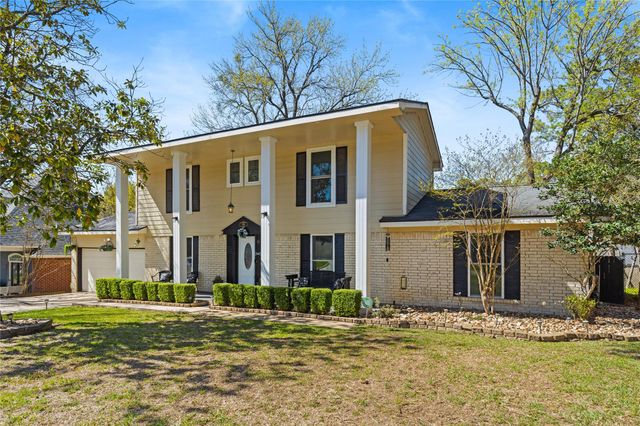 506 River Oaks Drive, Huntsville, TX 77340