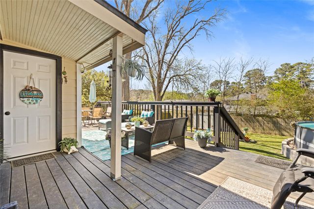 506 River Oaks Drive, Huntsville, TX 77340