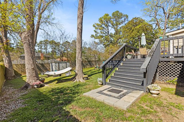 506 River Oaks Drive, Huntsville, TX 77340