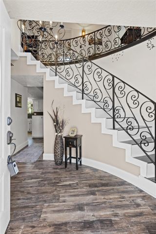 506 River Oaks Drive, Huntsville, TX 77340