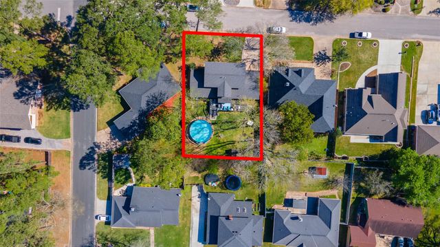 506 River Oaks Drive, Huntsville, TX 77340