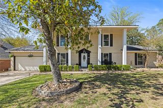 506 River Oaks Drive, Huntsville, TX 77340