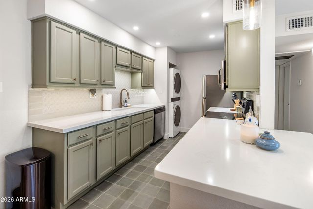 5995 N 78TH Street 1049, Scottsdale, AZ 85250