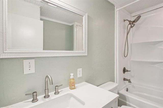 402 NE 3rd Street, Luther, OK 73054