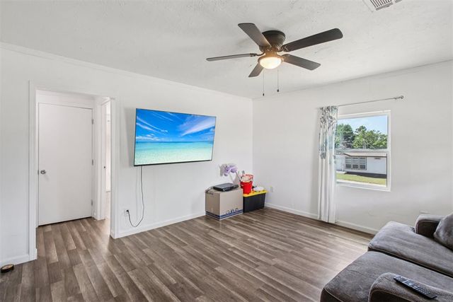 402 NE 3rd Street, Luther, OK 73054