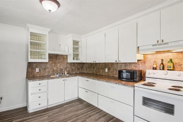 402 NE 3rd Street, Luther, OK 73054