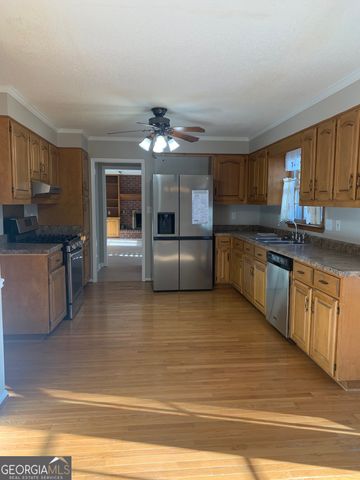 240 W Huntington Road, Bogart, GA 30622