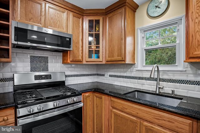 1 RADNOR BLVD, Marlton, NJ 08053