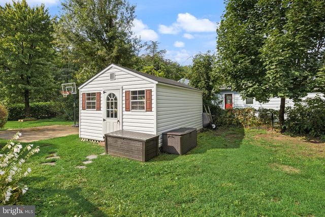 1 RADNOR BLVD, Marlton, NJ 08053