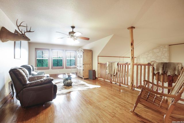 309 LOST OAKS DR, Boerne, TX 78006