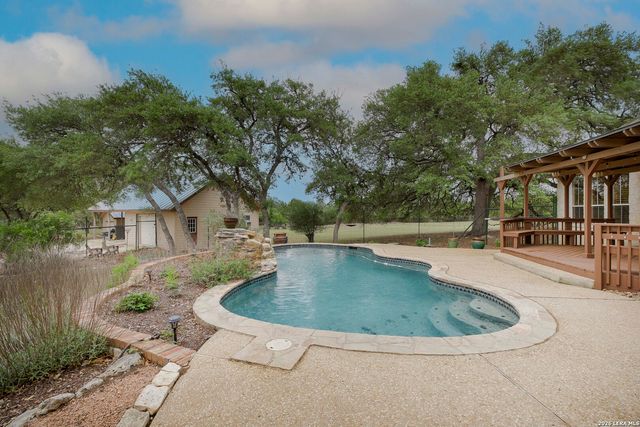 309 LOST OAKS DR, Boerne, TX 78006