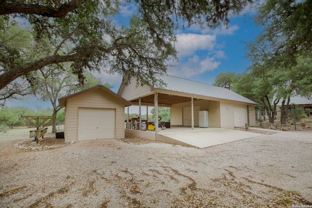 309 LOST OAKS DR, Boerne, TX 78006