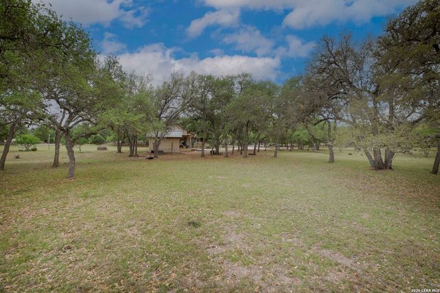 309 LOST OAKS DR, Boerne, TX 78006