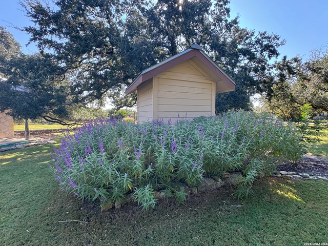 309 LOST OAKS DR, Boerne, TX 78006