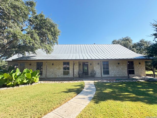 309 LOST OAKS DR, Boerne, TX 78006