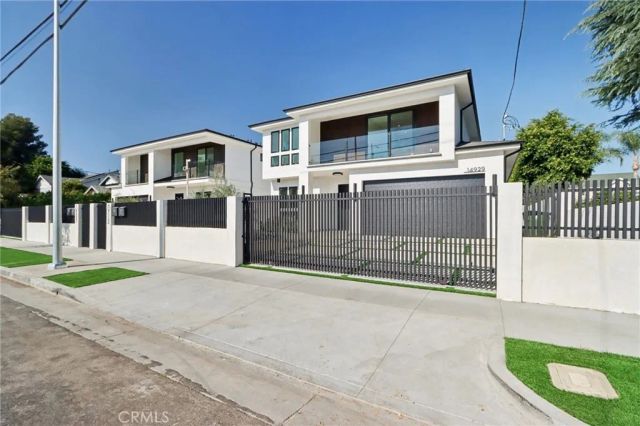 14929 Vose Street, Van Nuys, CA 91405