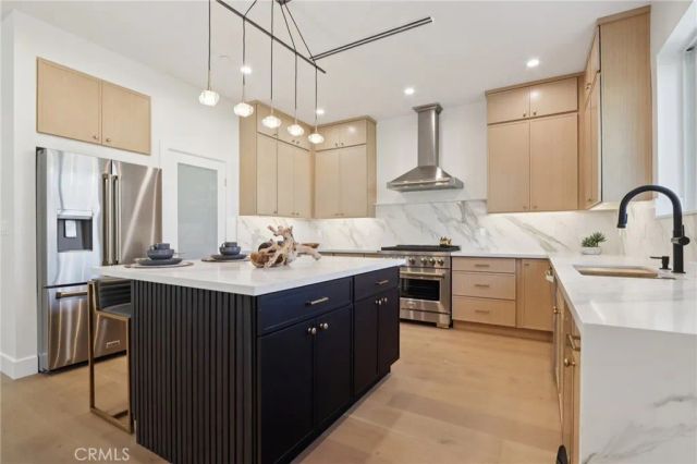 14929 Vose Street, Van Nuys, CA 91405