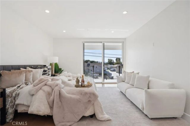 14929 Vose Street, Van Nuys, CA 91405