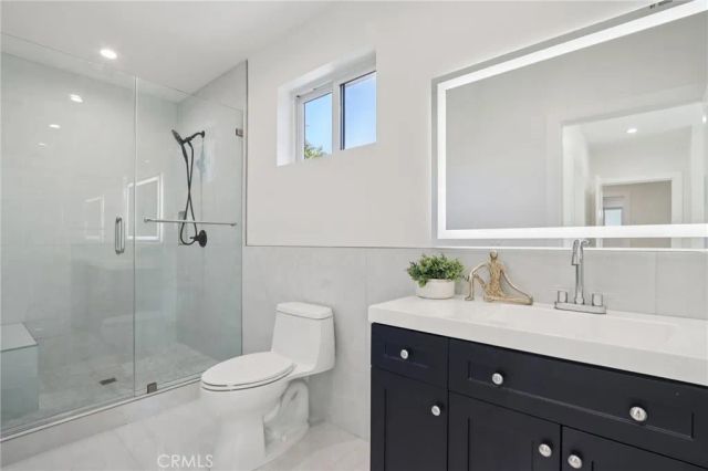 14929 Vose Street, Van Nuys, CA 91405