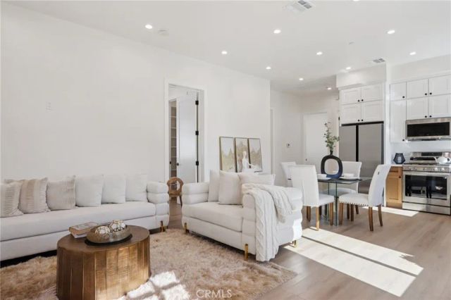 14929 Vose Street, Van Nuys, CA 91405