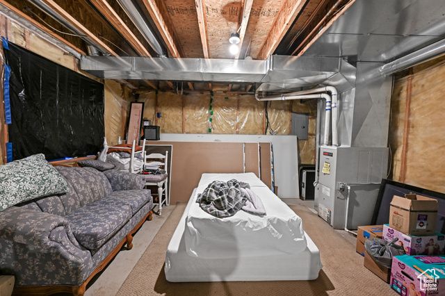 670 W 300 N, Hyrum, UT 84319