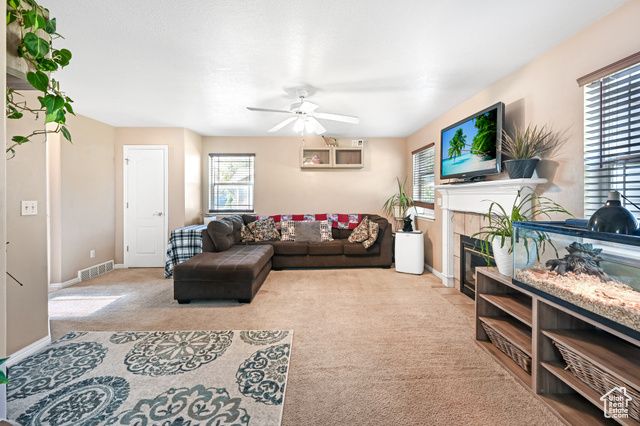 670 W 300 N, Hyrum, UT 84319