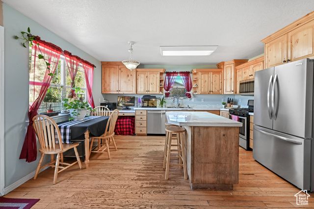 670 W 300 N, Hyrum, UT 84319