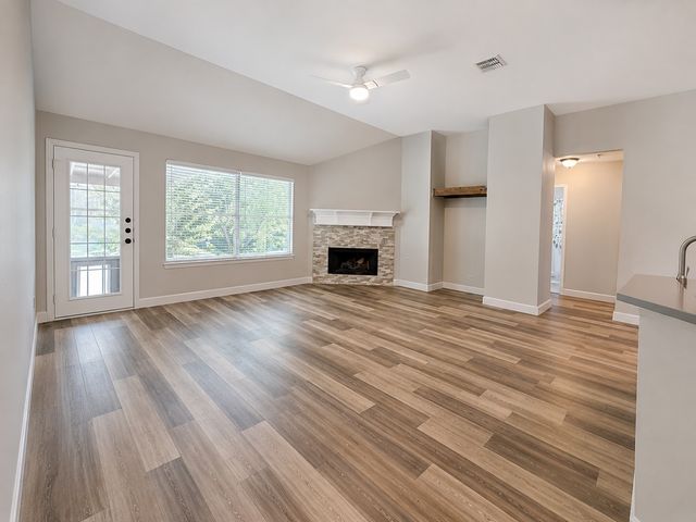 1612 Meadowview Drive, Corinth, TX 76210