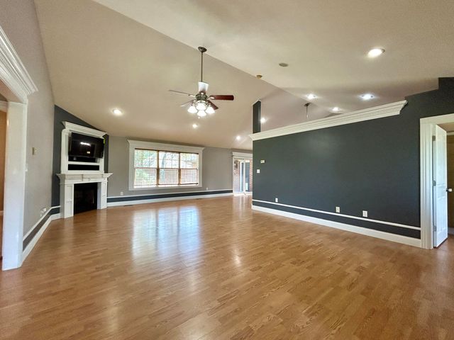 182 Lake Forest Drive, Somerset, KY 42503