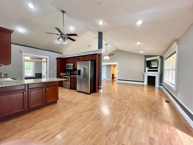 182 Lake Forest Drive, Somerset, KY 42503