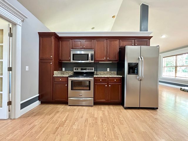 182 Lake Forest Drive, Somerset, KY 42503