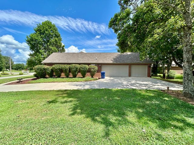 182 Lake Forest Drive, Somerset, KY 42503