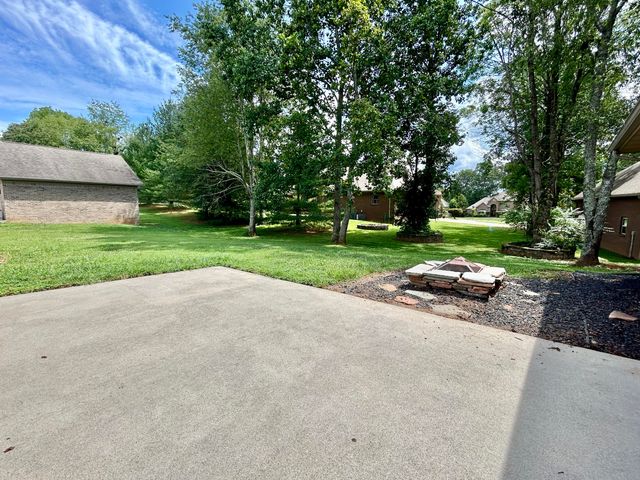 182 Lake Forest Drive, Somerset, KY 42503