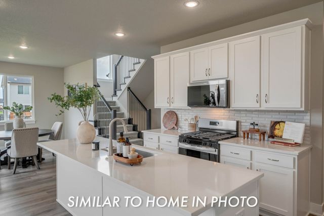 4731 179th Street, Urbandale, IA 50323