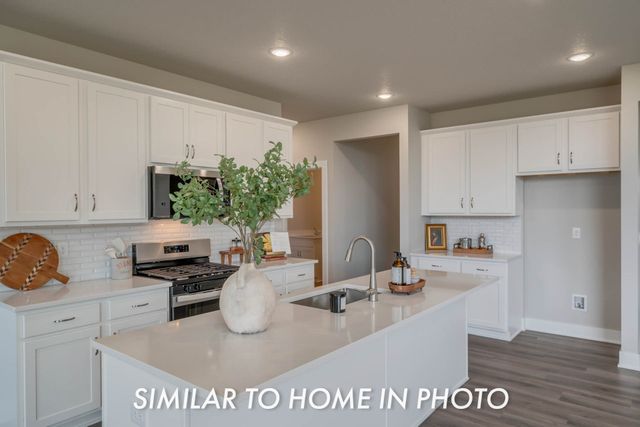 4731 179th Street, Urbandale, IA 50323
