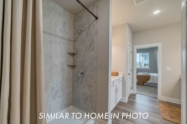 4731 179th Street, Urbandale, IA 50323