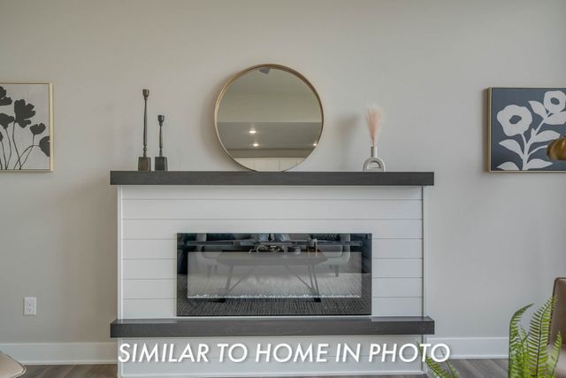 4731 179th Street, Urbandale, IA 50323
