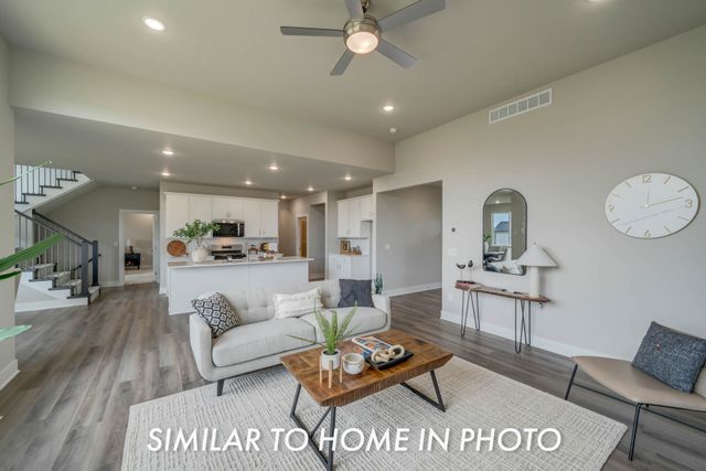 4731 179th Street, Urbandale, IA 50323