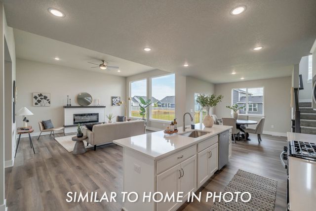 4731 179th Street, Urbandale, IA 50323