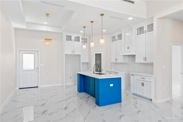 714 W Garfield Avenue, Alton, TX 78573