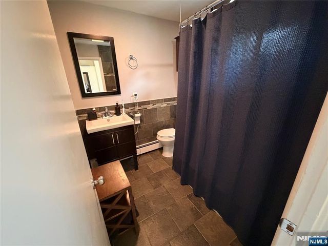 783 5th Street 2, Lyndhurst, NJ 07071