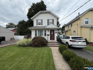 783 5th Street 2, Lyndhurst, NJ 07071