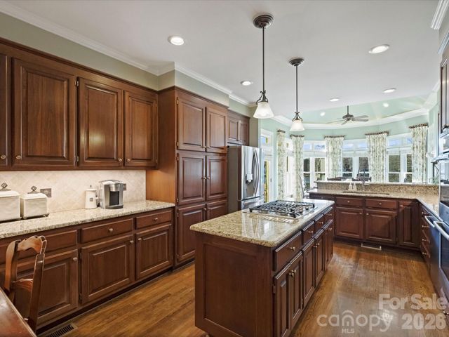 433 Landsbury Drive, Waxhaw, NC 28173