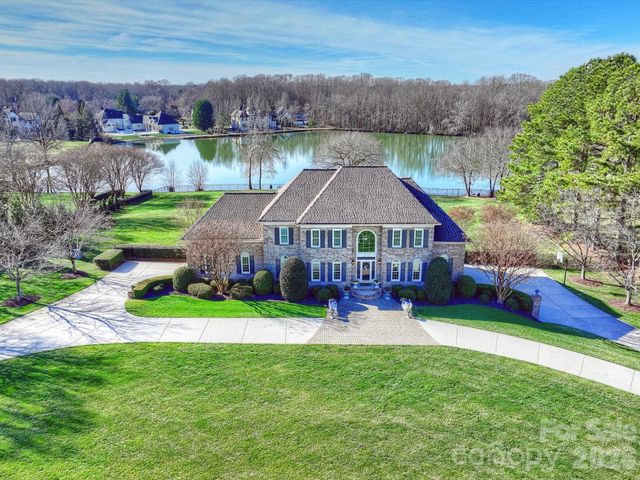 433 Landsbury Drive, Waxhaw, NC 28173