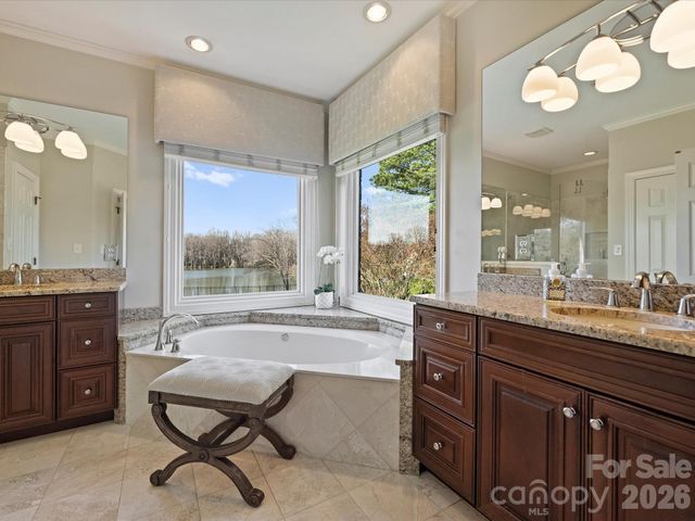 433 Landsbury Drive, Waxhaw, NC 28173