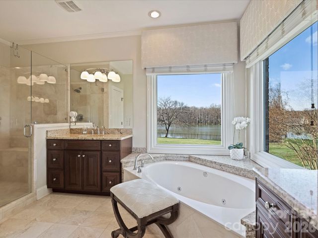 433 Landsbury Drive, Waxhaw, NC 28173