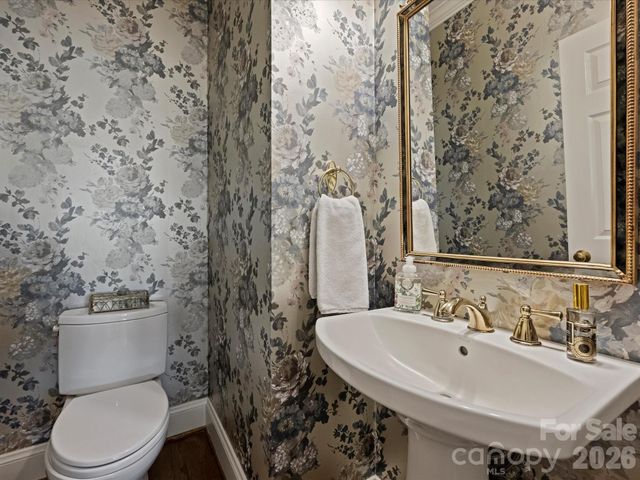 433 Landsbury Drive, Waxhaw, NC 28173